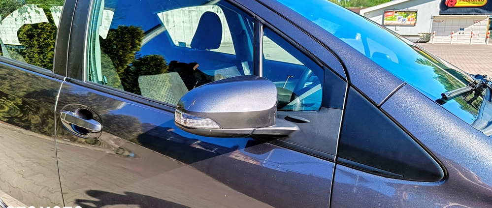 Toyota Yaris cena 23999 przebieg: 270000, rok produkcji 2015 z Wałbrzych małe 277